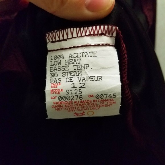 JS Collections shiny maroon satin blouse w Rhinestone Buttons women sz 12 - Picture 7 of 12